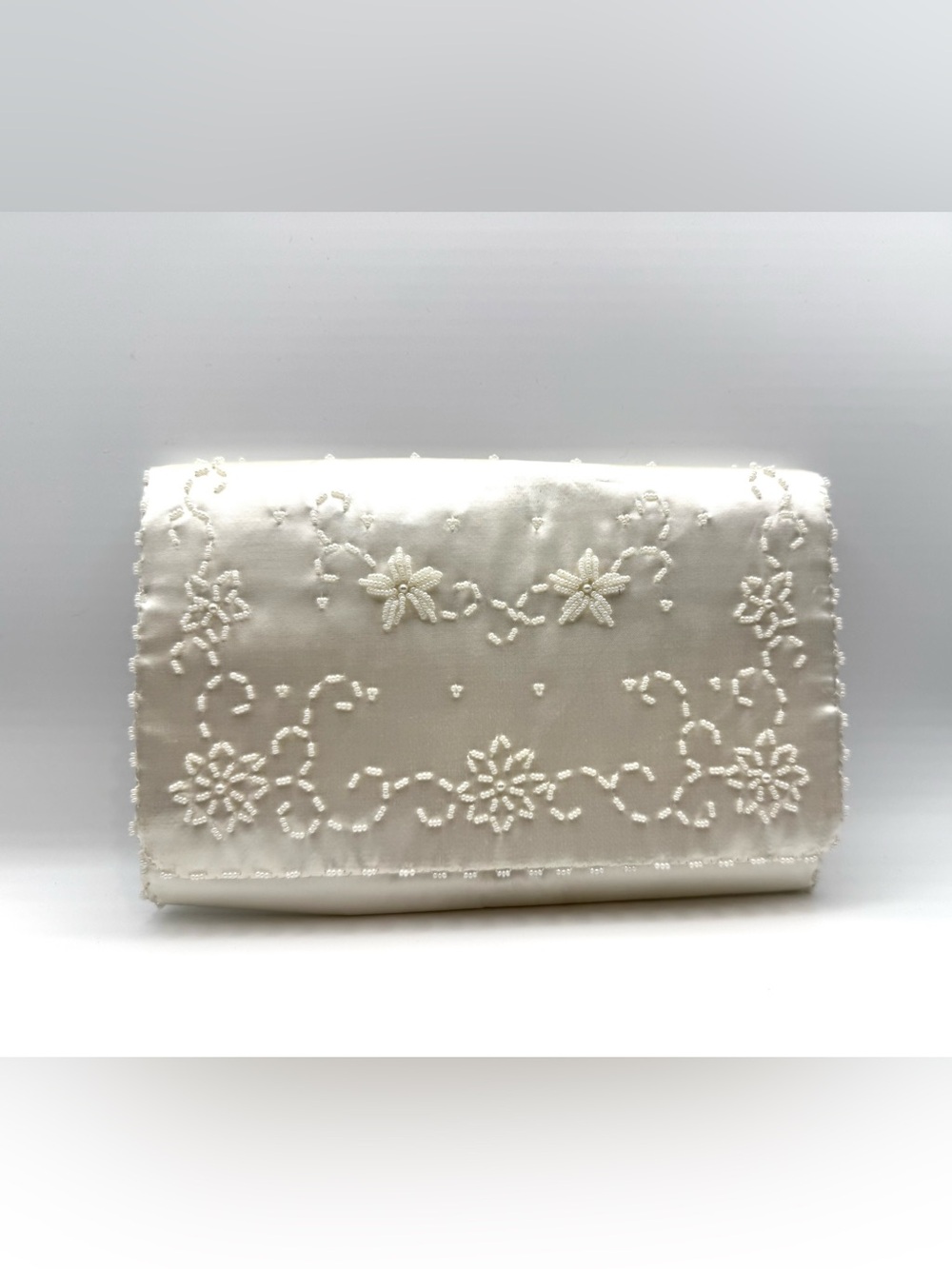 Vintage Beaded Floral Clutch